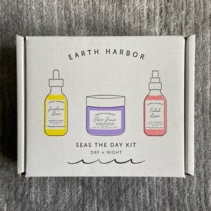 UNOPENED Earth Harbor Gift Set